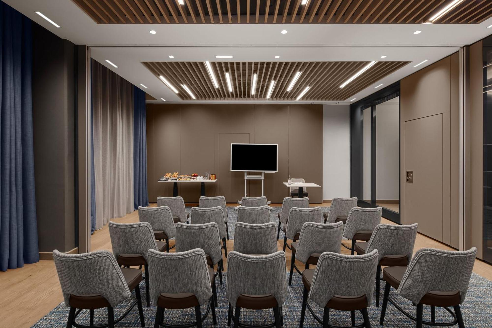 Courtyard By Marriott Paris Porte De Versailles Issy-les-Moulineaux Eksteriør bilde