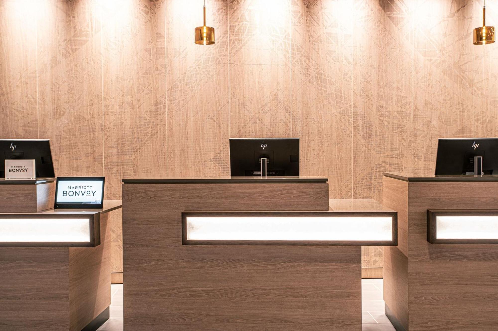 Courtyard By Marriott Paris Porte De Versailles Issy-les-Moulineaux Eksteriør bilde
