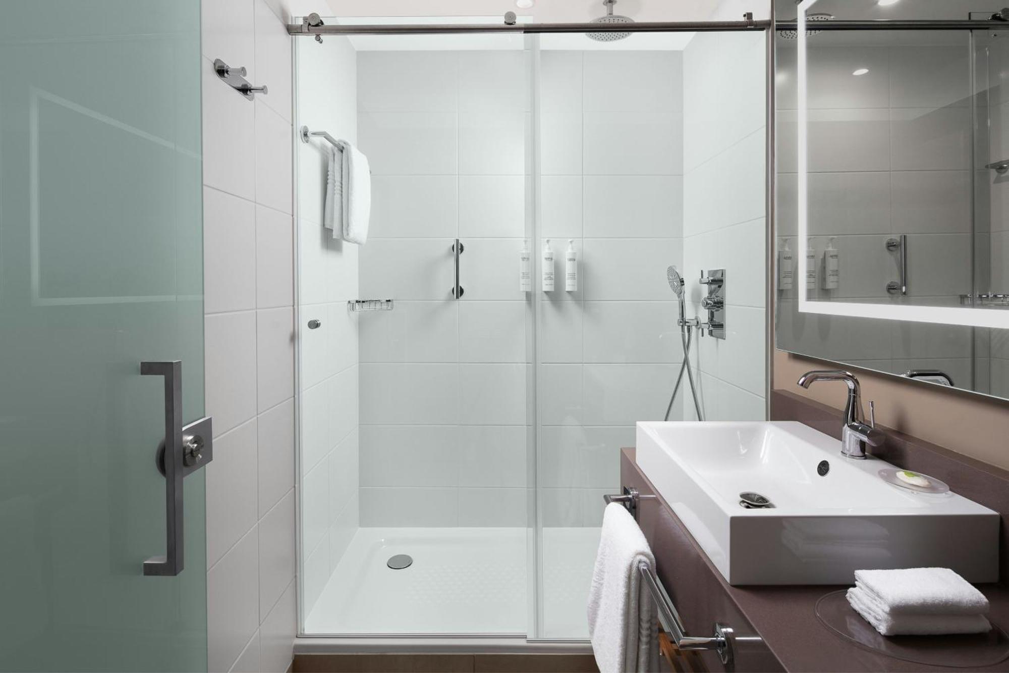 Courtyard By Marriott Paris Porte De Versailles Issy-les-Moulineaux Eksteriør bilde